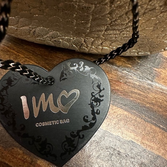 IMOSHION Cosmetic Bag Gold Croc Embossed Makeup Travel Case New With Tags - Picture 3 of 7